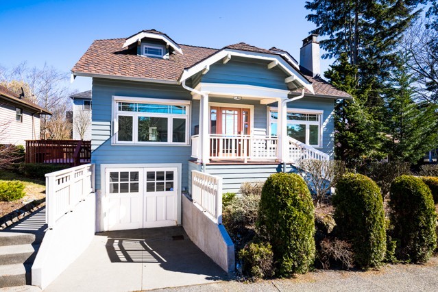 Seattle House: 6902 12th Ave NE