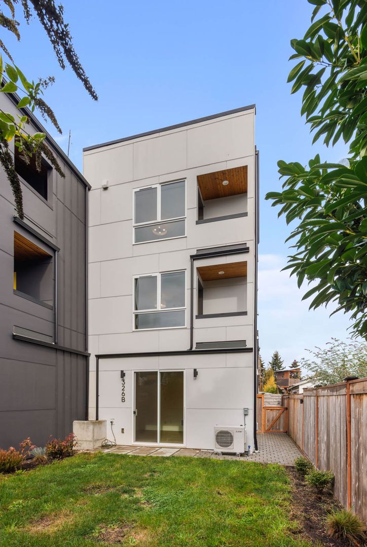 326 NW 87th Street Unit B, Seattle, WA photo 2