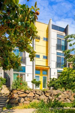 2218 Yale Ave E., Unit A, Seattle, WA 98102