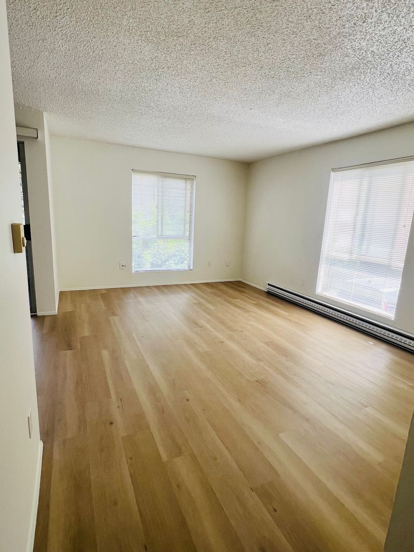 909 SW Holden St, Unit E, Seattle, WA 98106 photo 6