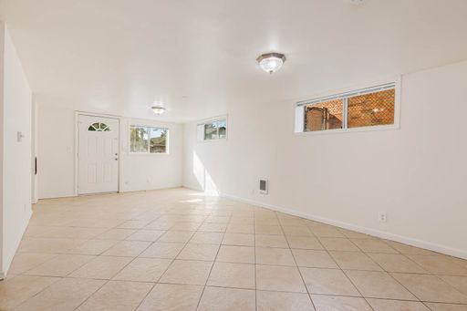 Listing photo thumbnail