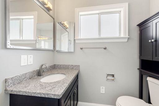 Listing photo thumbnail