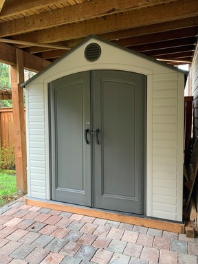 Listing photo thumbnail