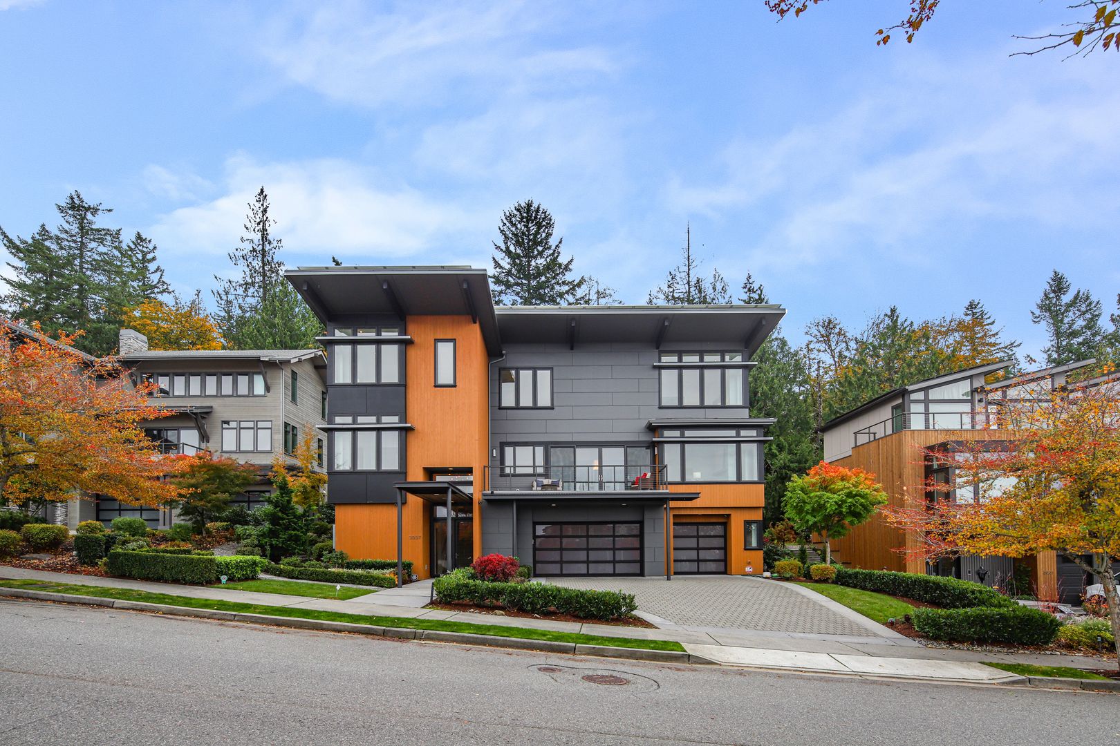 3037 NE Harrison Drive, Issaquah, WA photo 2