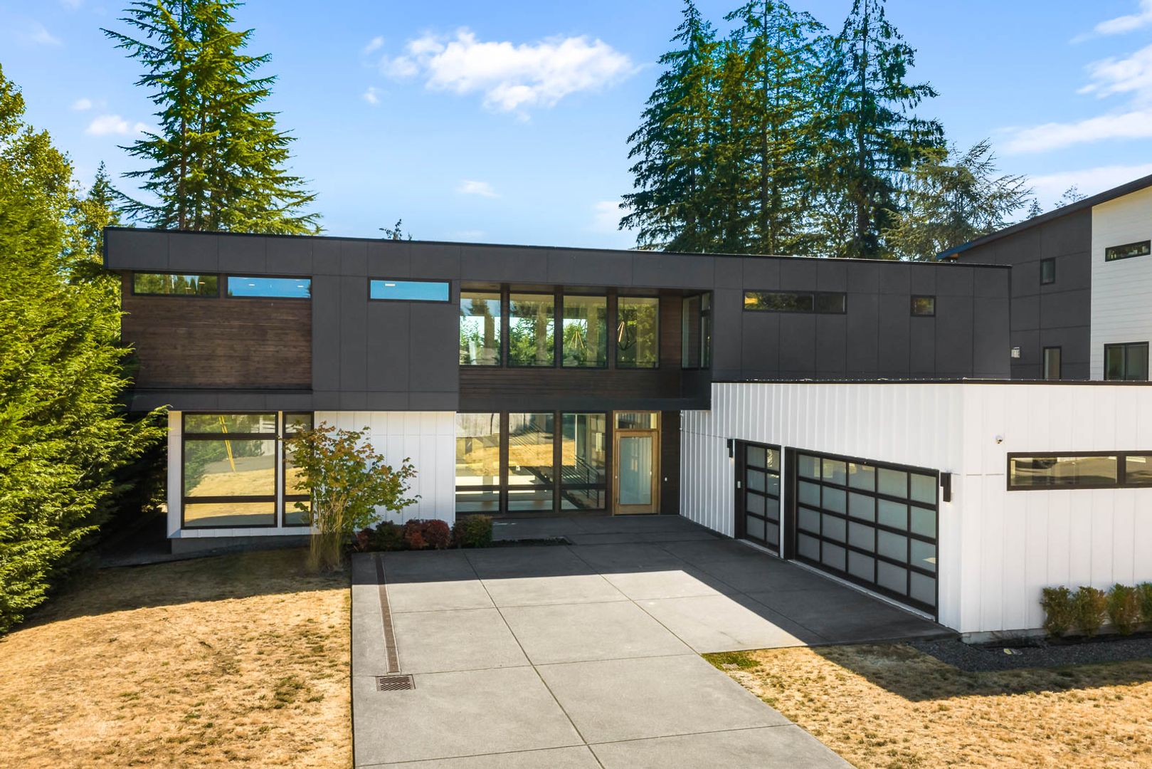 12339 NE 2nd St, Bellevue, WA photo 2