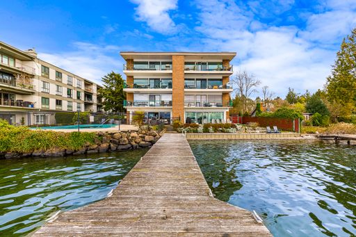 6225 Lake Washington Blvd, Unit 406, Kirkland, WA 98033