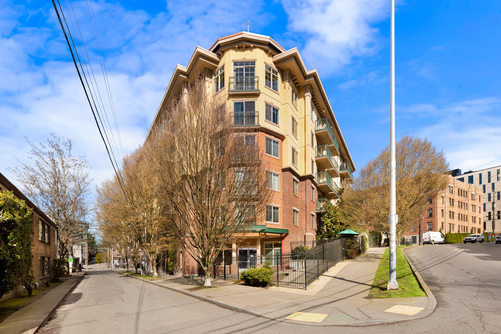 Seattle Condo: 700 E Denny Way
