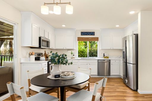 Listing photo thumbnail