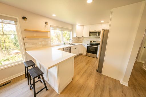 Listing photo thumbnail