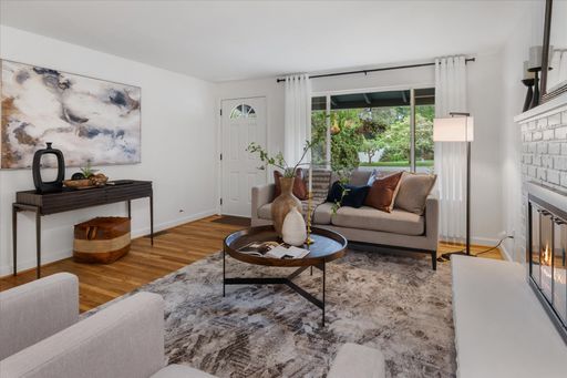 Listing photo thumbnail
