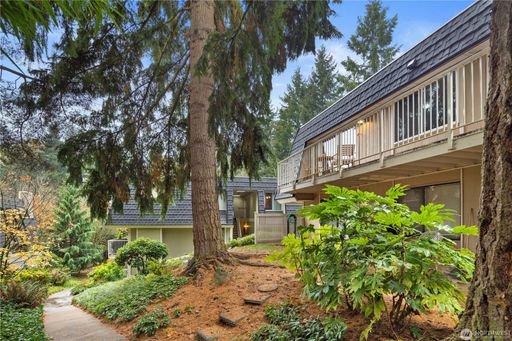 9906 NE 124th St , #1106, Kirkland, WA 98034