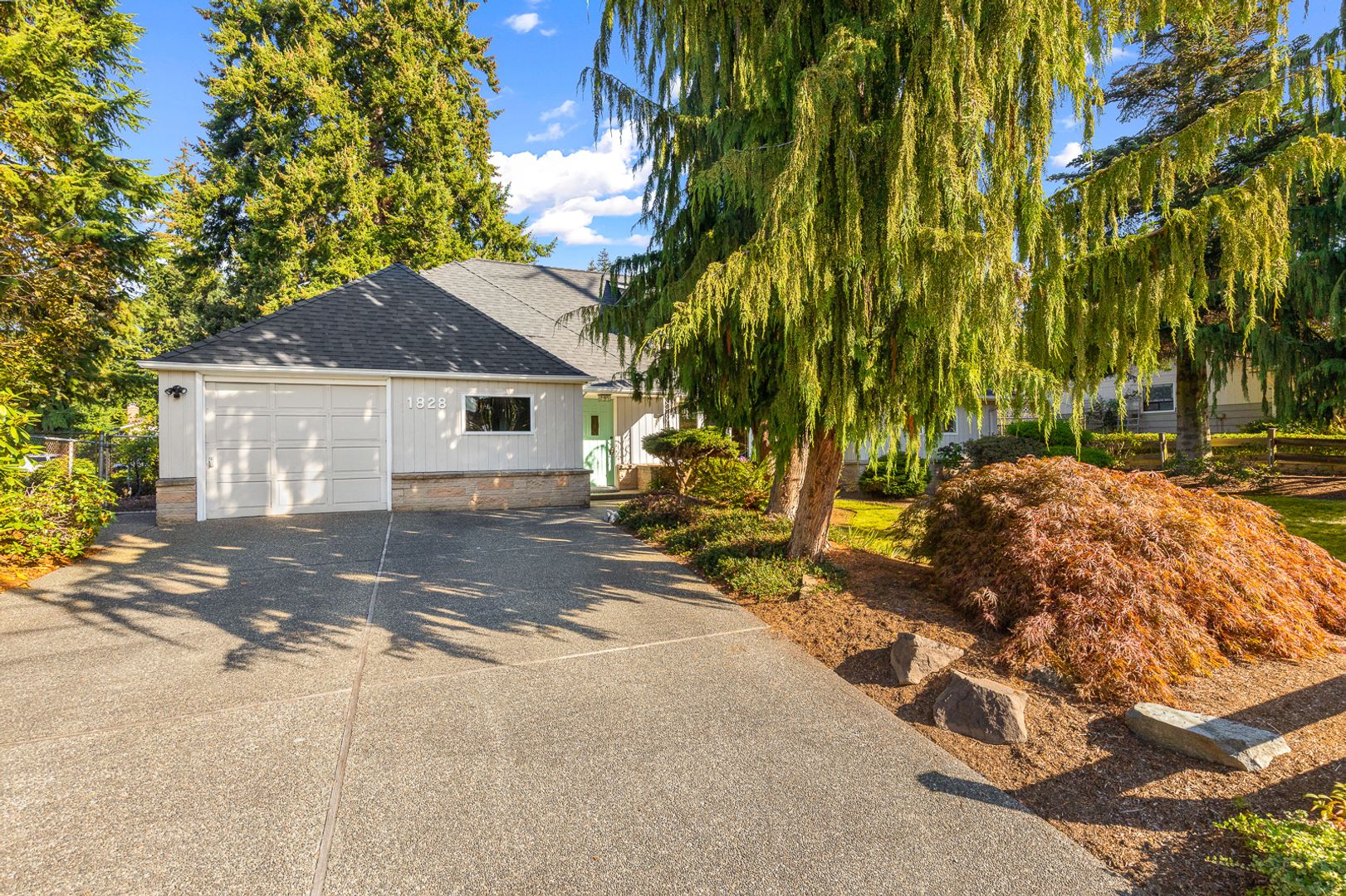 1828 N 163rd Street, Shoreline, WA 98133 photo 2
