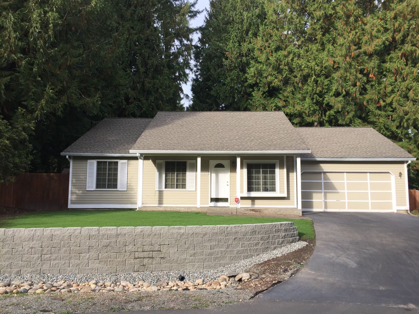 Sammamish House: 22945 NE 24th Pl