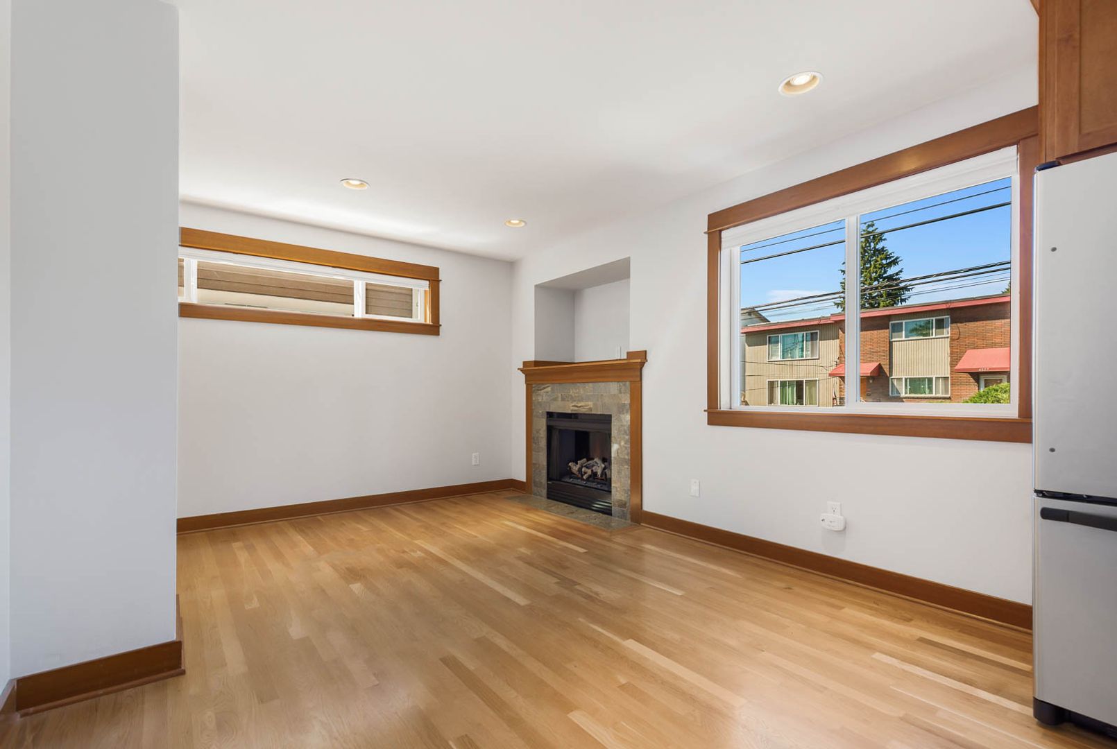 4526 Dayton Ave N, Seattle, WA photo 6