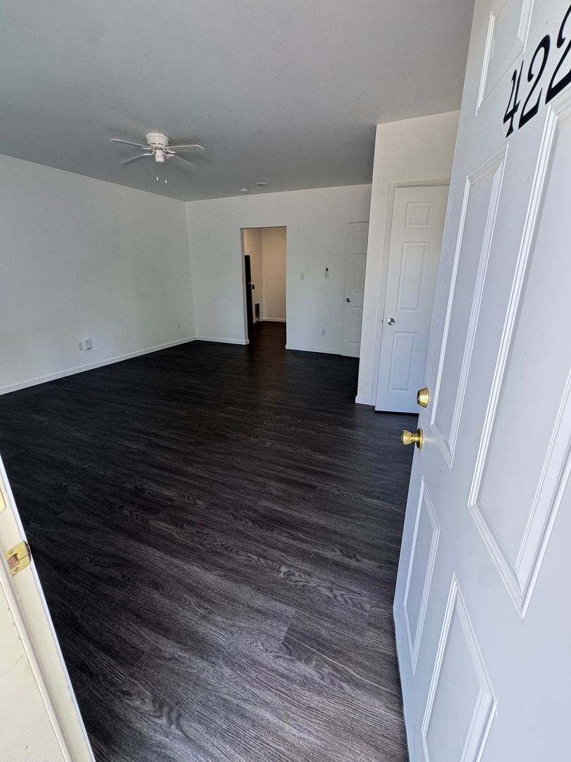 Farmington Apartment: 4826 Red Rooster Rd