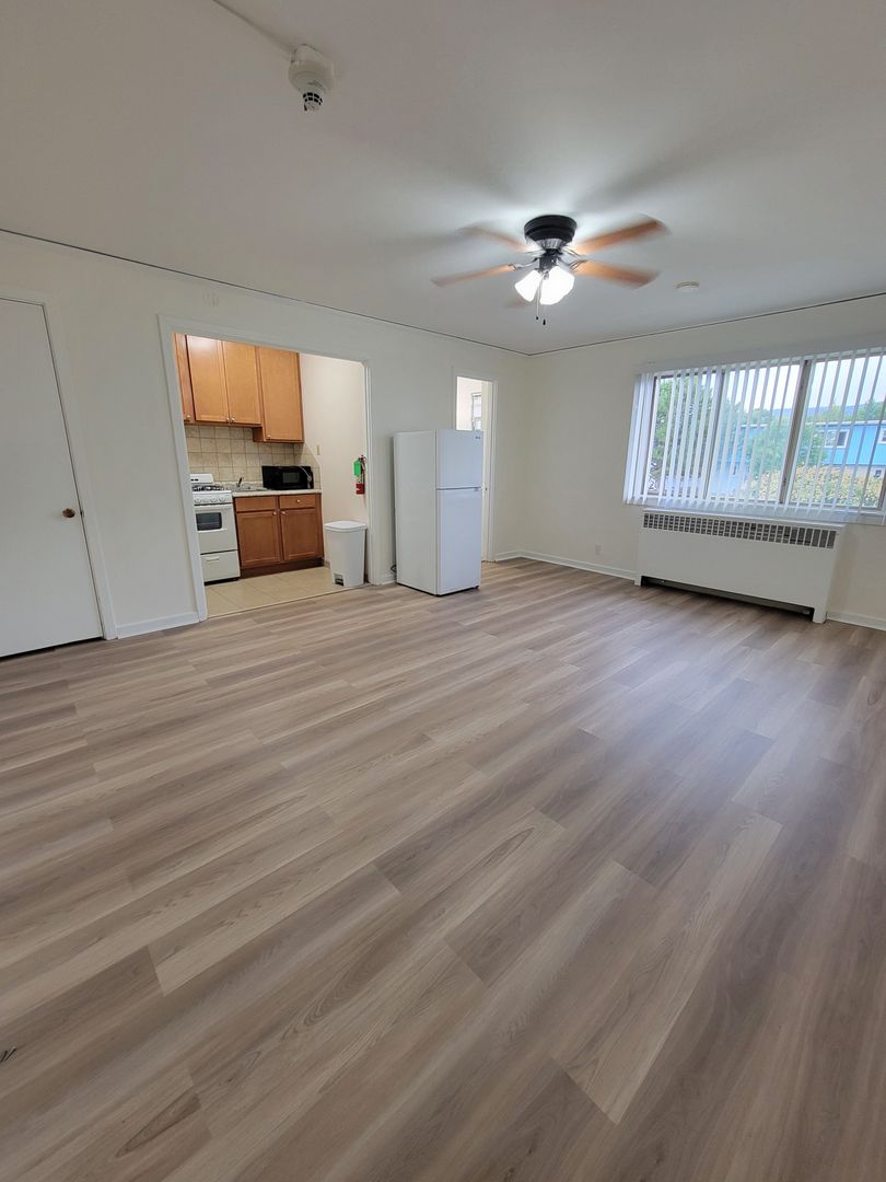 Los Alamos Apartment: 1211 11th Street