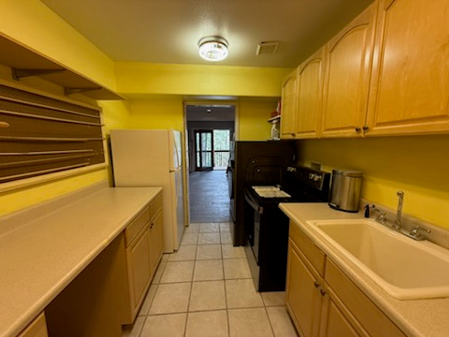 Los Alamos House: 228 Maple