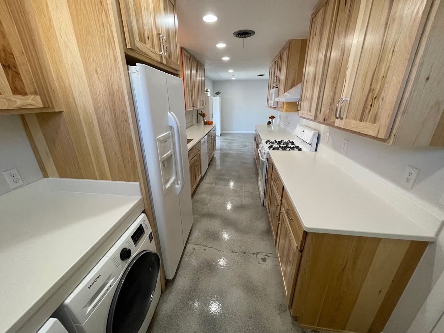 White Rock House: 74 Joya Lp