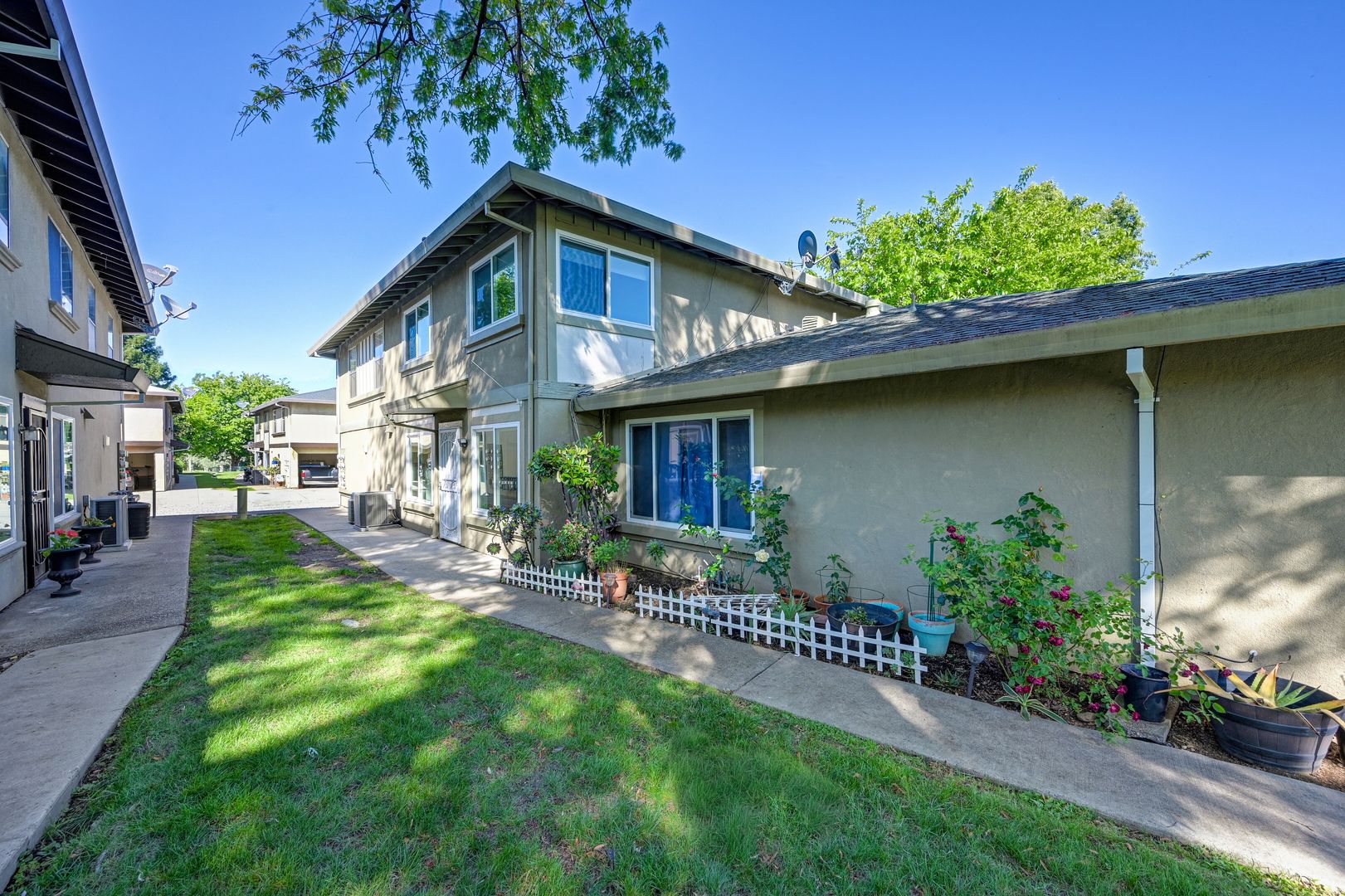 Auburn House: 3711 Galena Drive #3