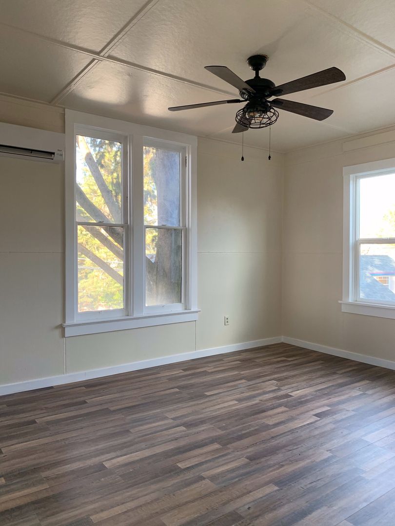 Auburn Apartment: 362-384-386-388 Linden