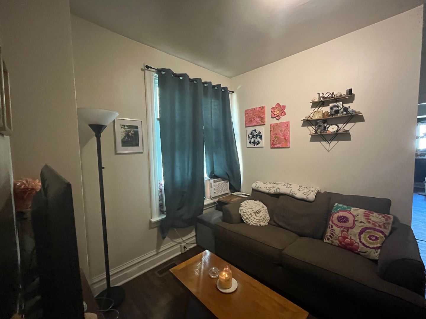new cumberland Apartment: 404 4th street