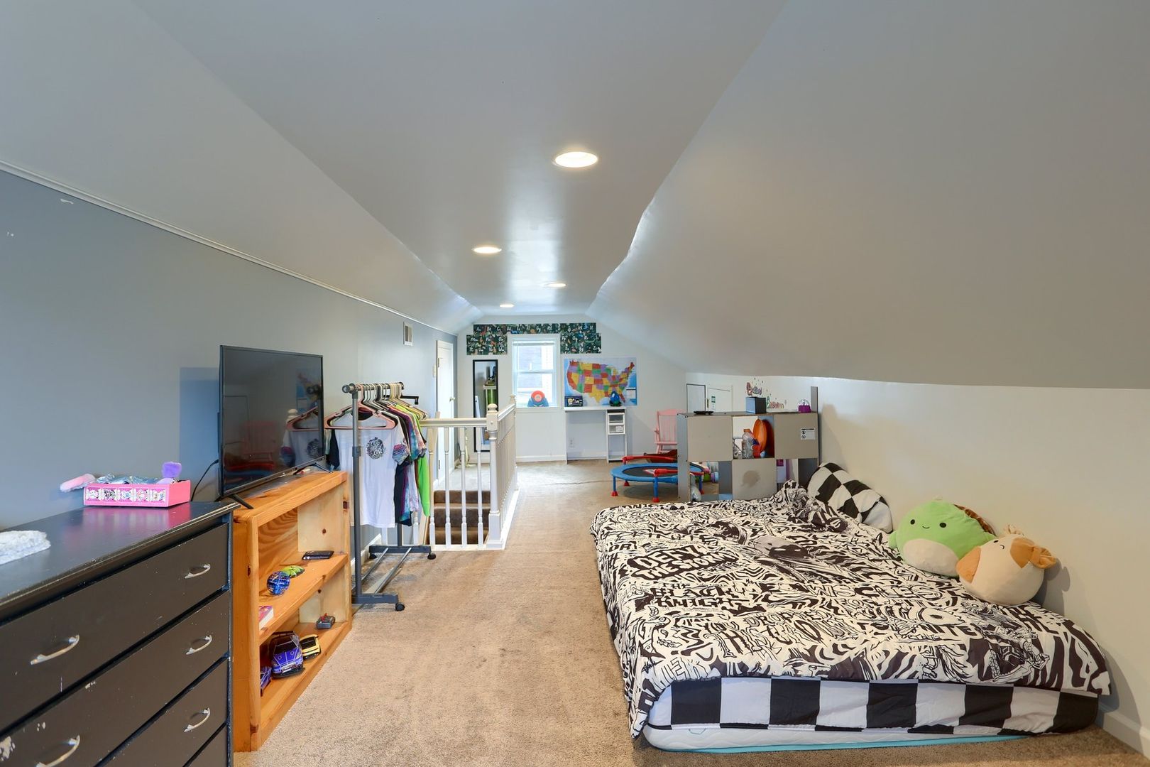 256 Webster Street 17 of 24