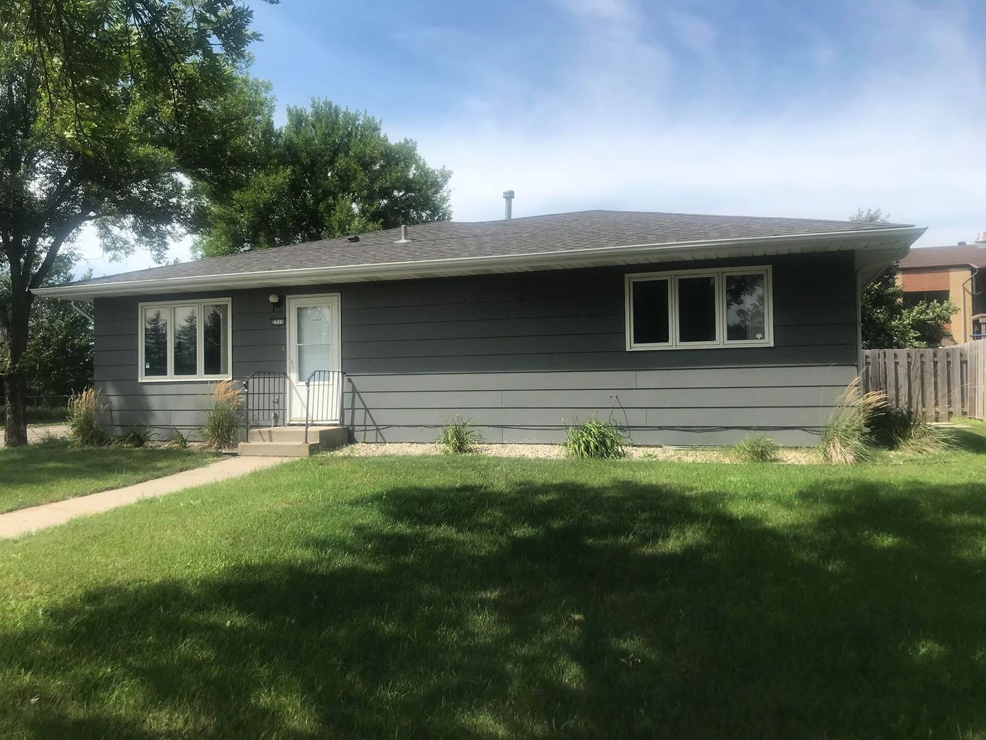 Moorhead House: 2715 14th St S