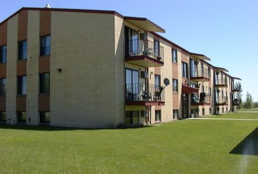 1 Bedroom - 1 Bathroom Apartment for Rent! – photo 1
