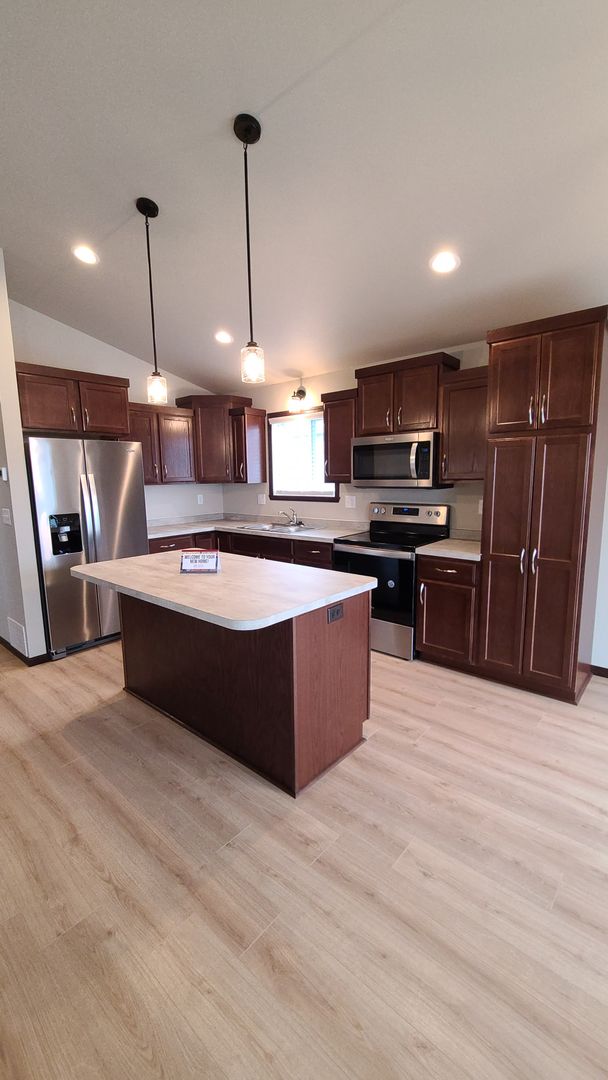 Horace House: 6762 70th Ave S