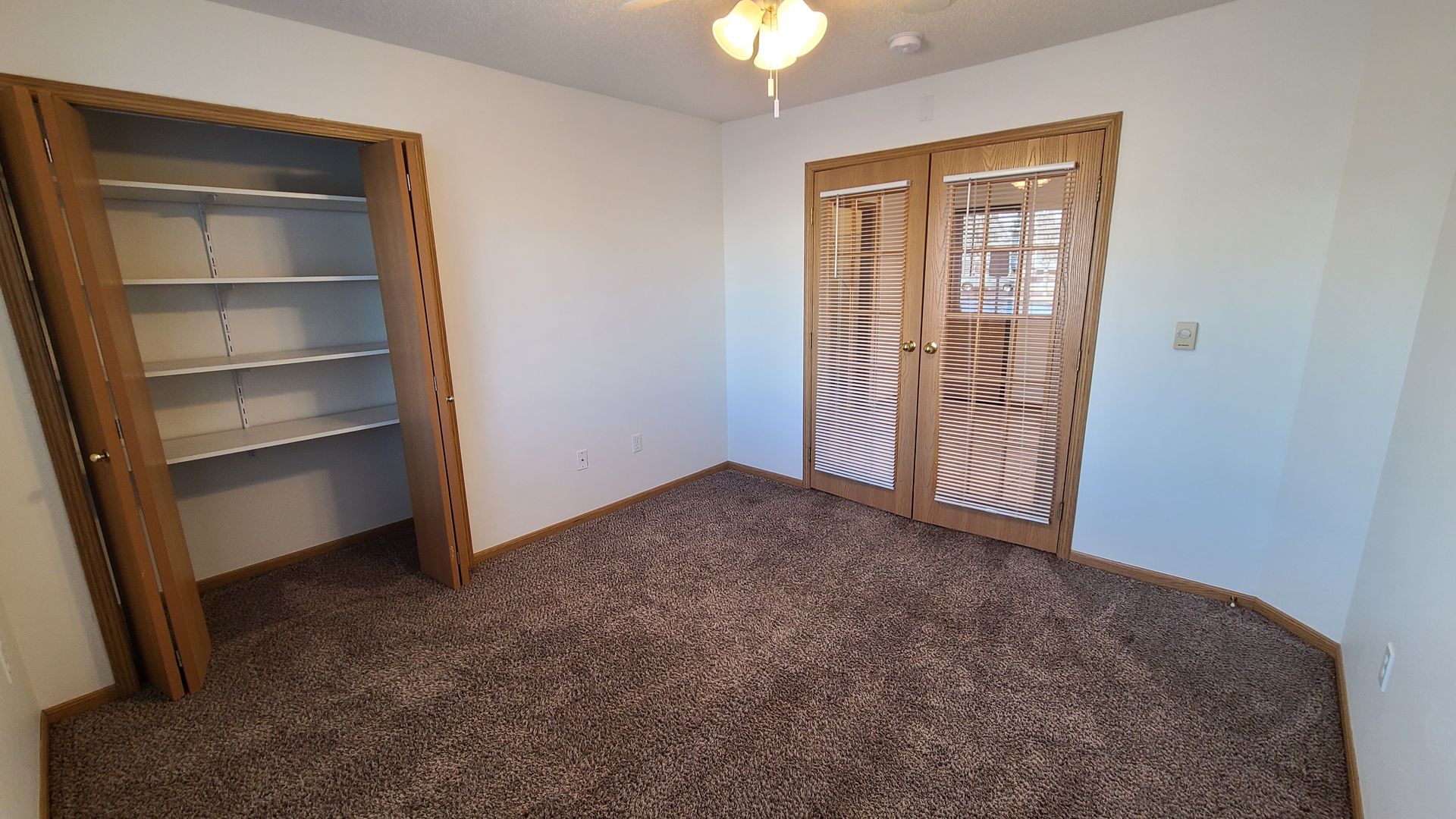 Fargo Apartment: 5002 16th Ave S