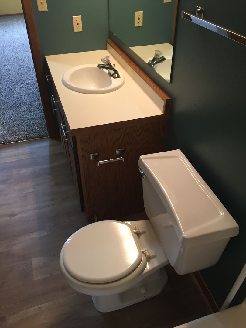 Moorhead Apartment: 1110 28th Ave S