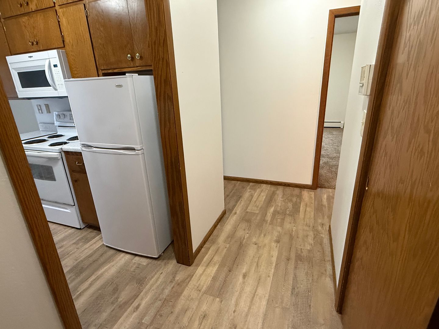 Moorhead Apartment: 517 32nd Ave S