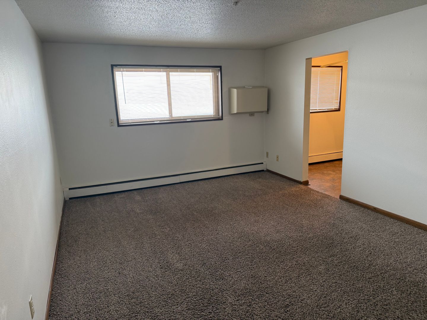 Moorhead Apartment: 1122 27th Ave S
