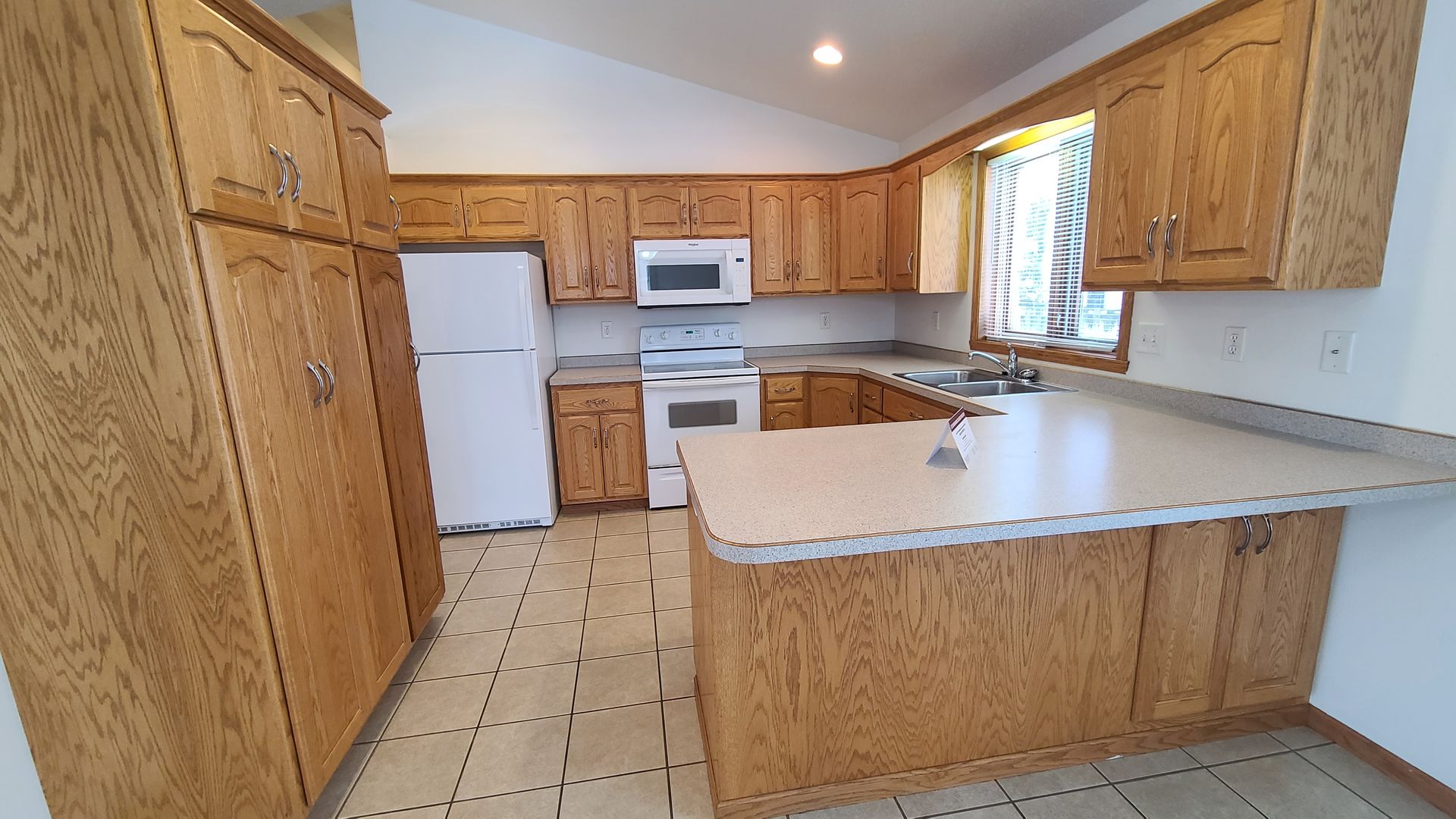 Fargo House: 1619 51st St S