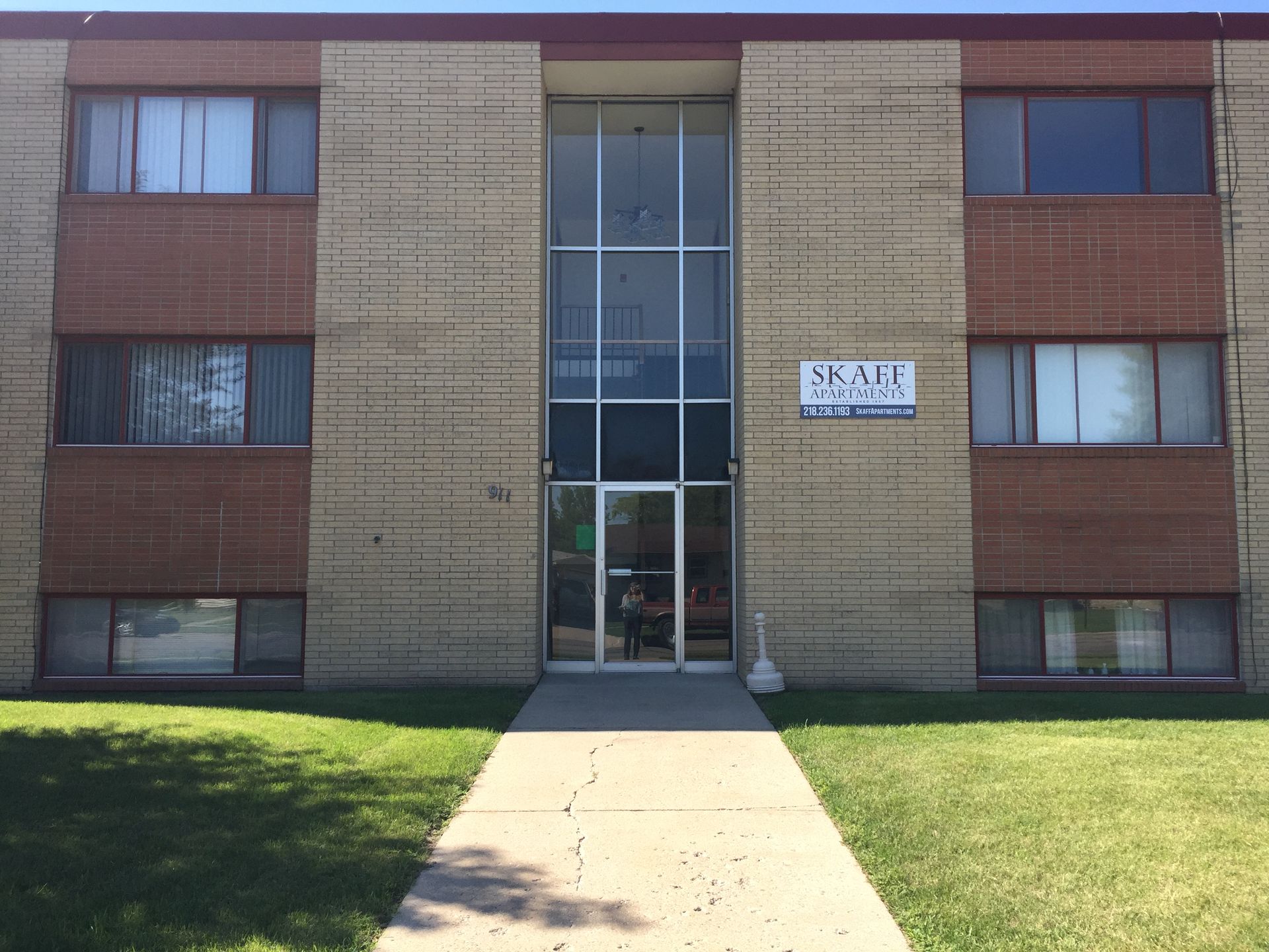 Moorhead Apartment: 911 23rd Ave S