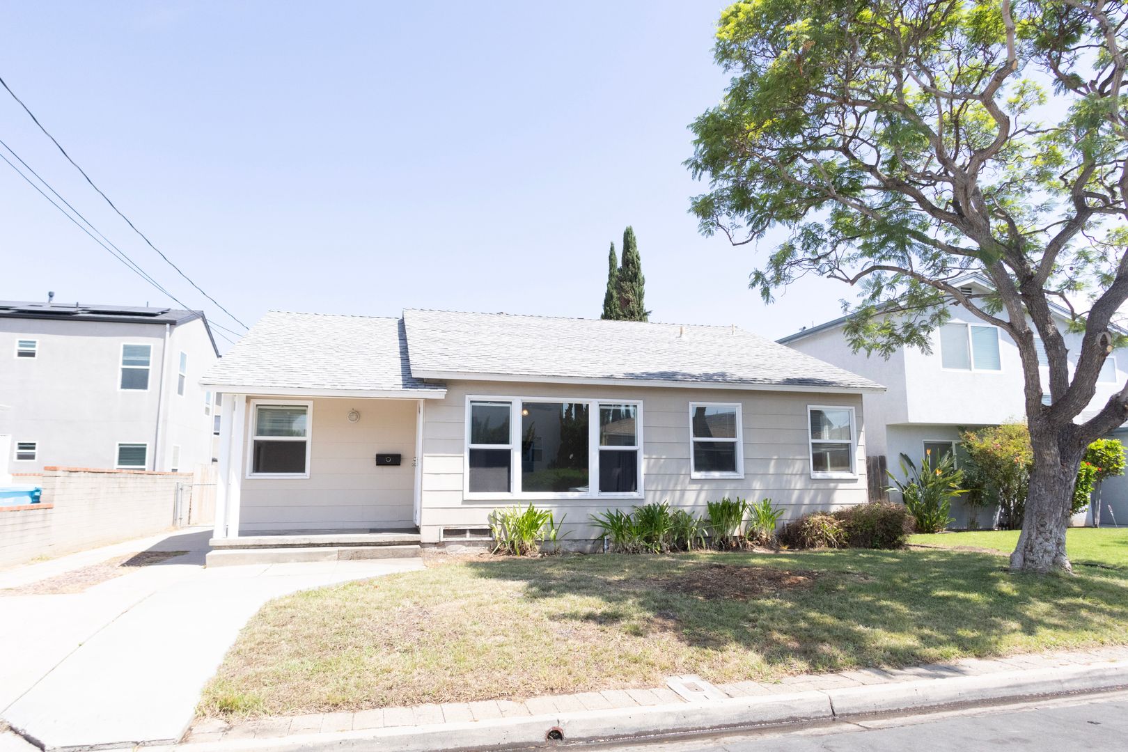 San Diego House: 6228 Stewart Street