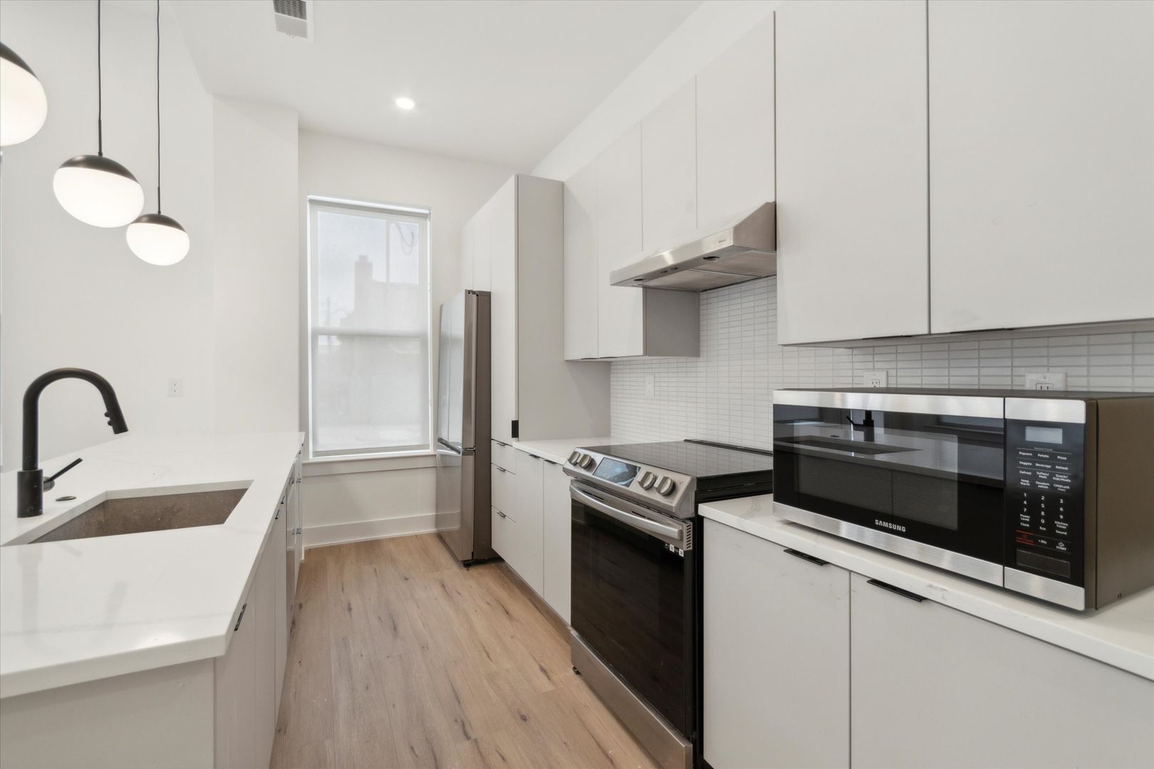 Philadelphia Apartment: 139 W Chelten Ave