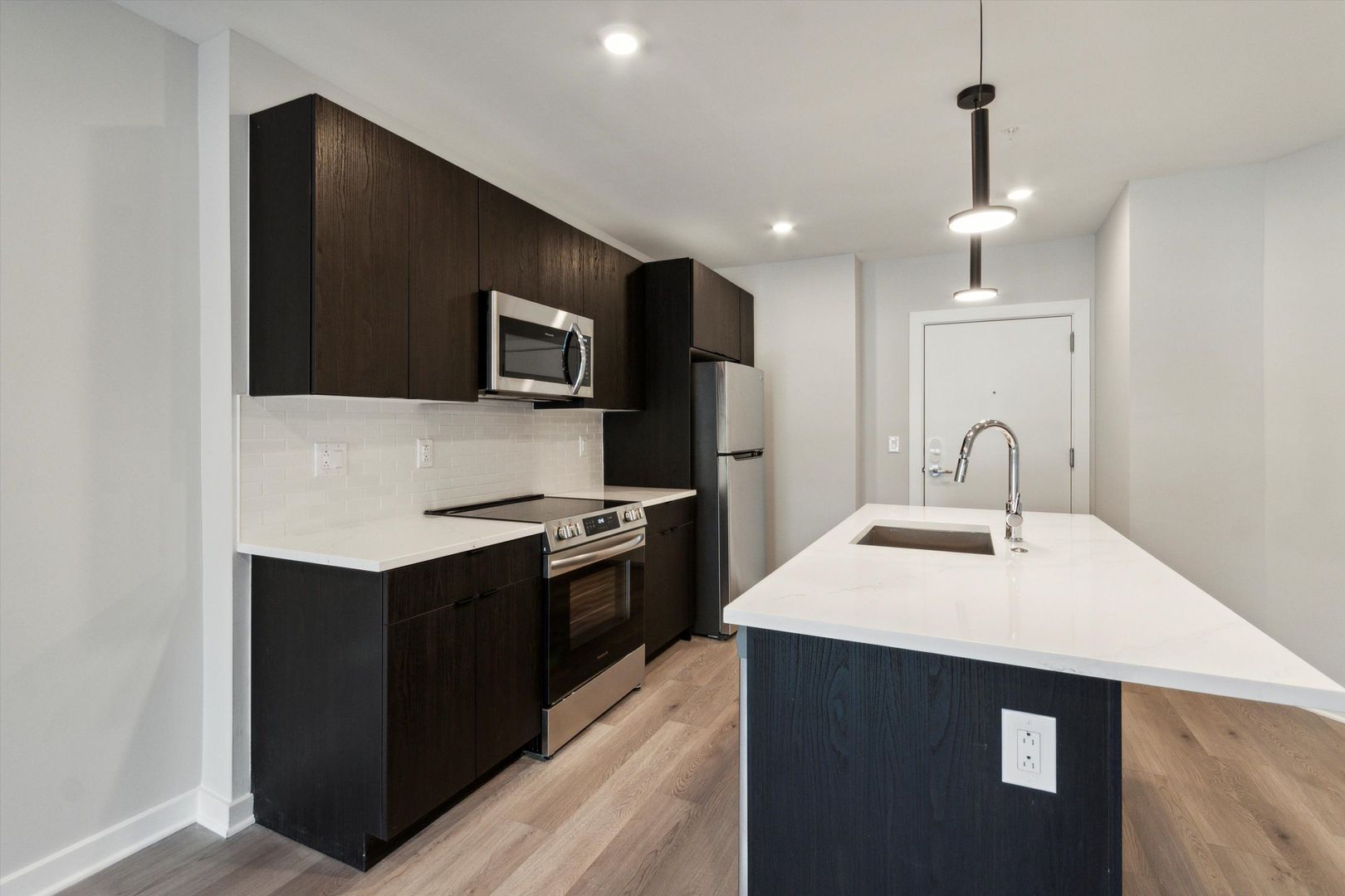 Philadelphia Apartment: 3449 Scotts Ln