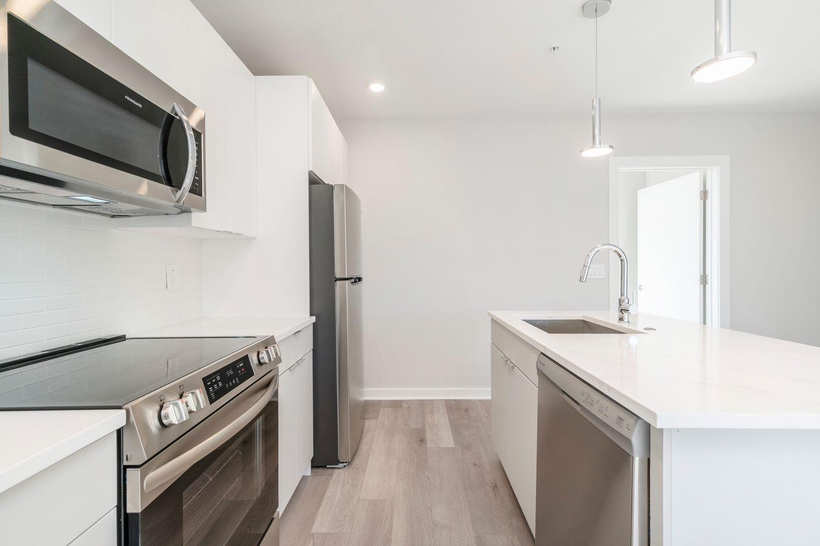 Philadelphia Apartment: 3449 Scotts Ln