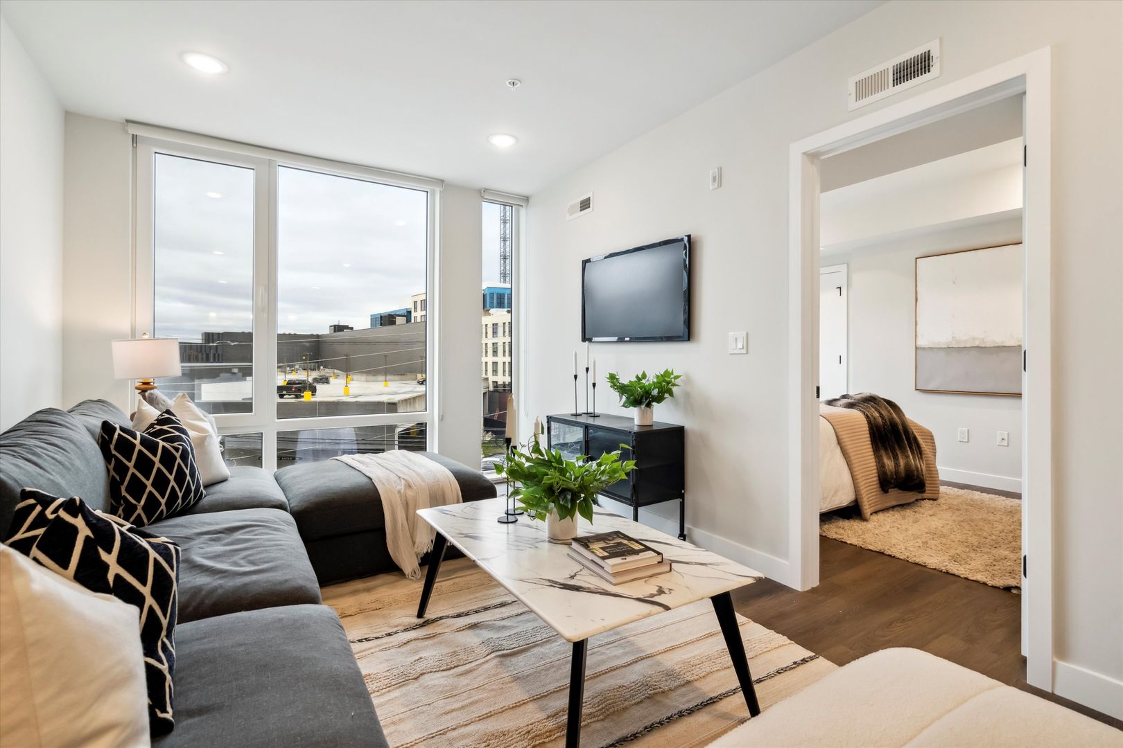 Philadelphia Apartment: 710 N 16th St