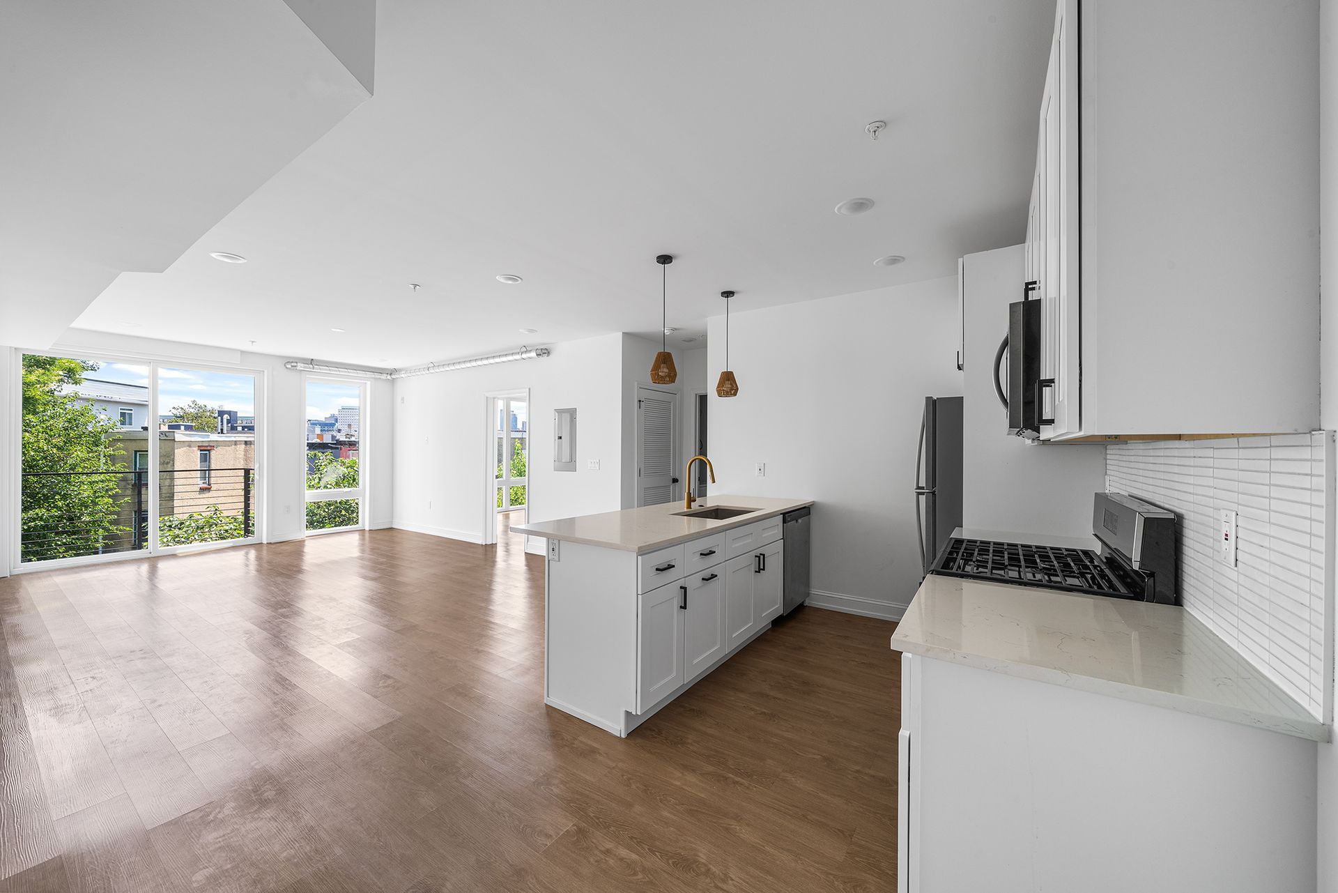 Philadelphia Apartment: 1614 Ridge Ave