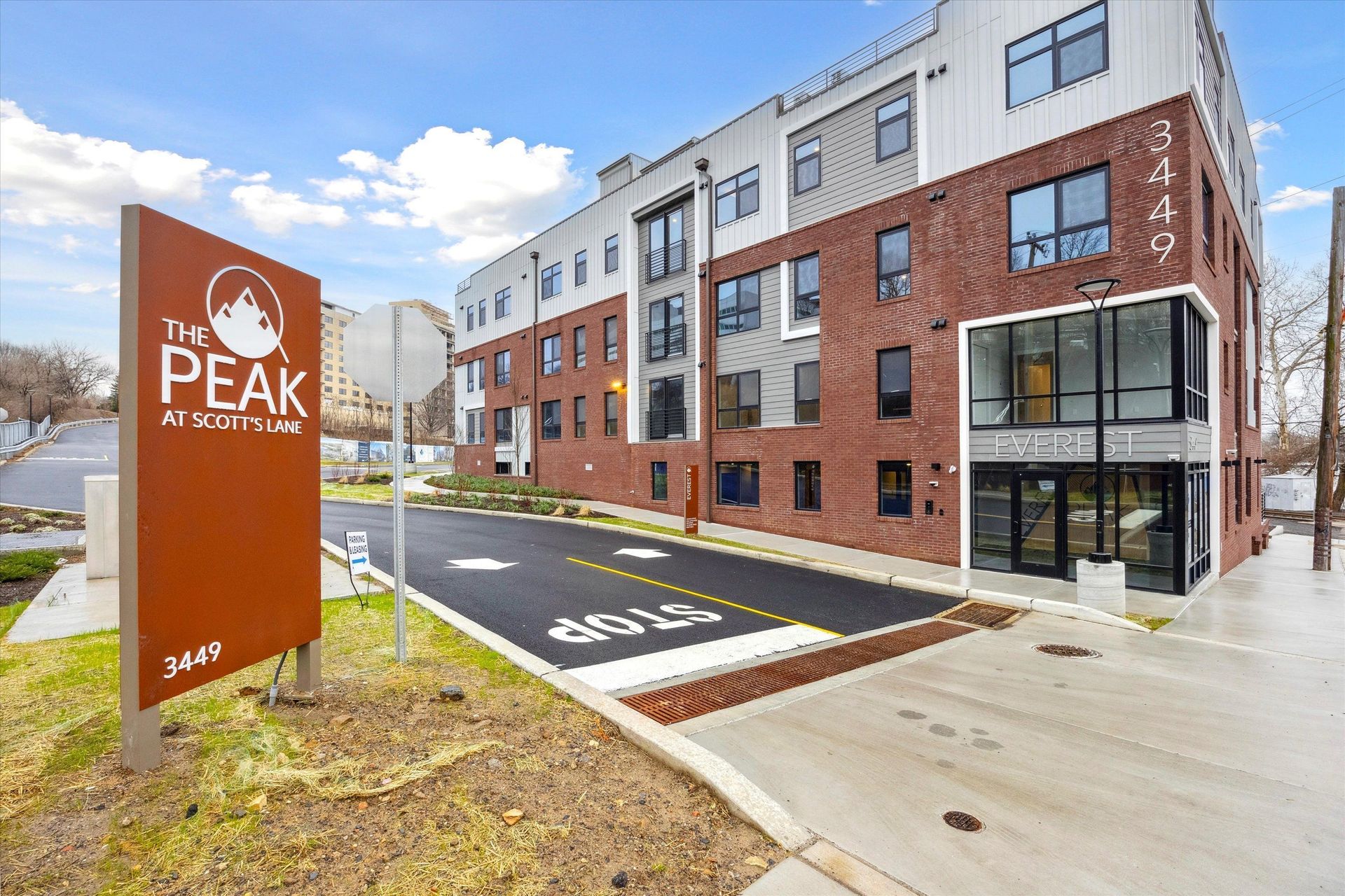 Philadelphia Apartment: 3449 Scotts Ln