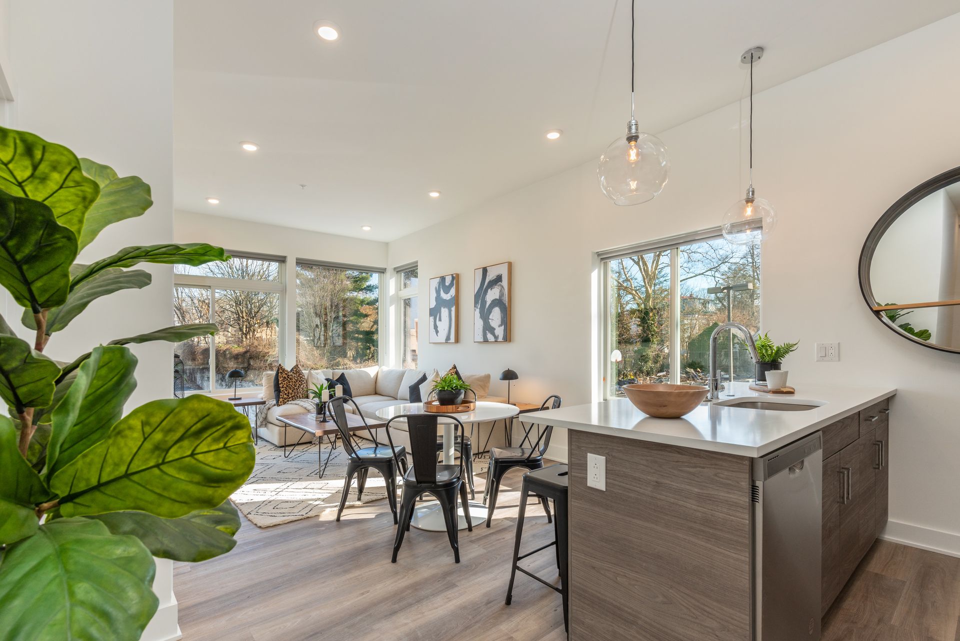 Philadelphia Apartment: 5545 Pulaski Avenue