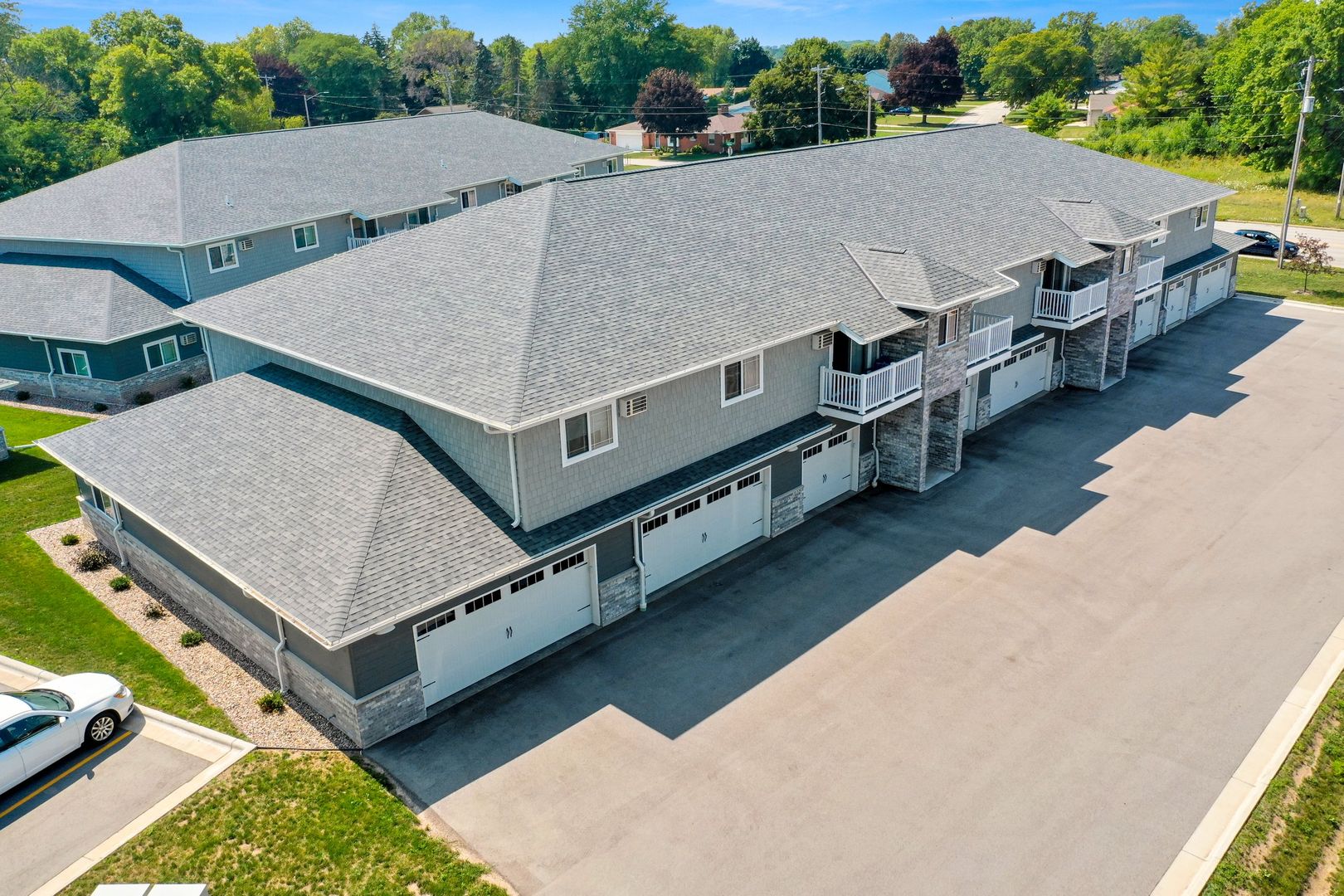 Green Bay Apartment: 3241-3245 Riverside Drive