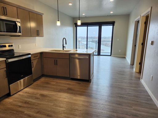 1 Bedroom-4th floor! – photo 1