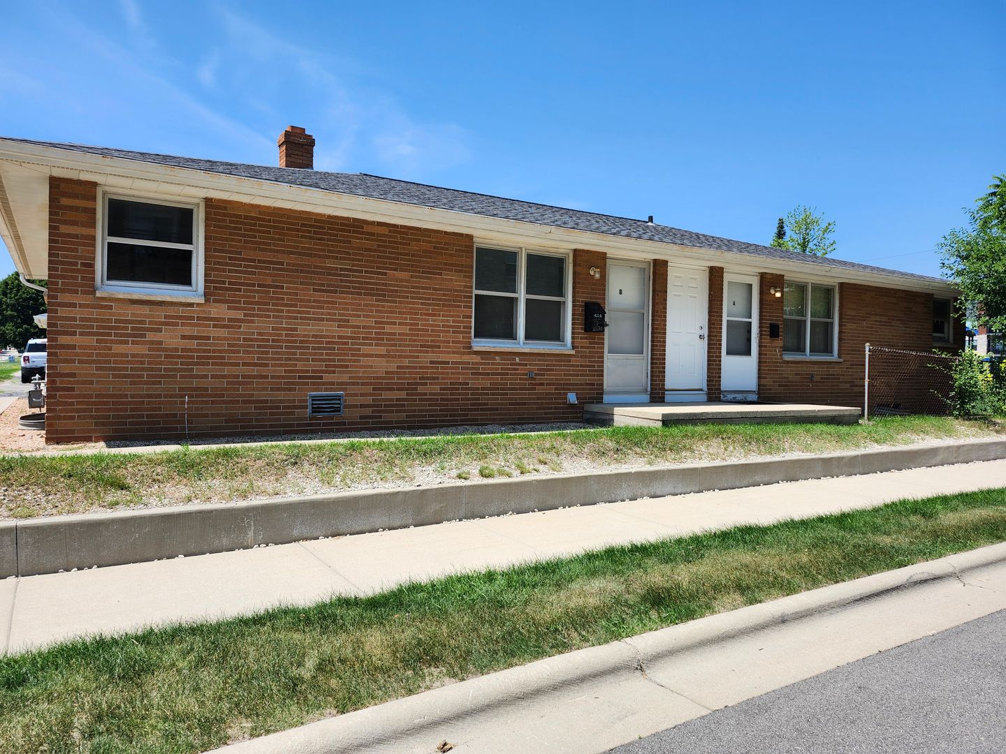 Green Bay Apartment: 822 Marvelle Ln