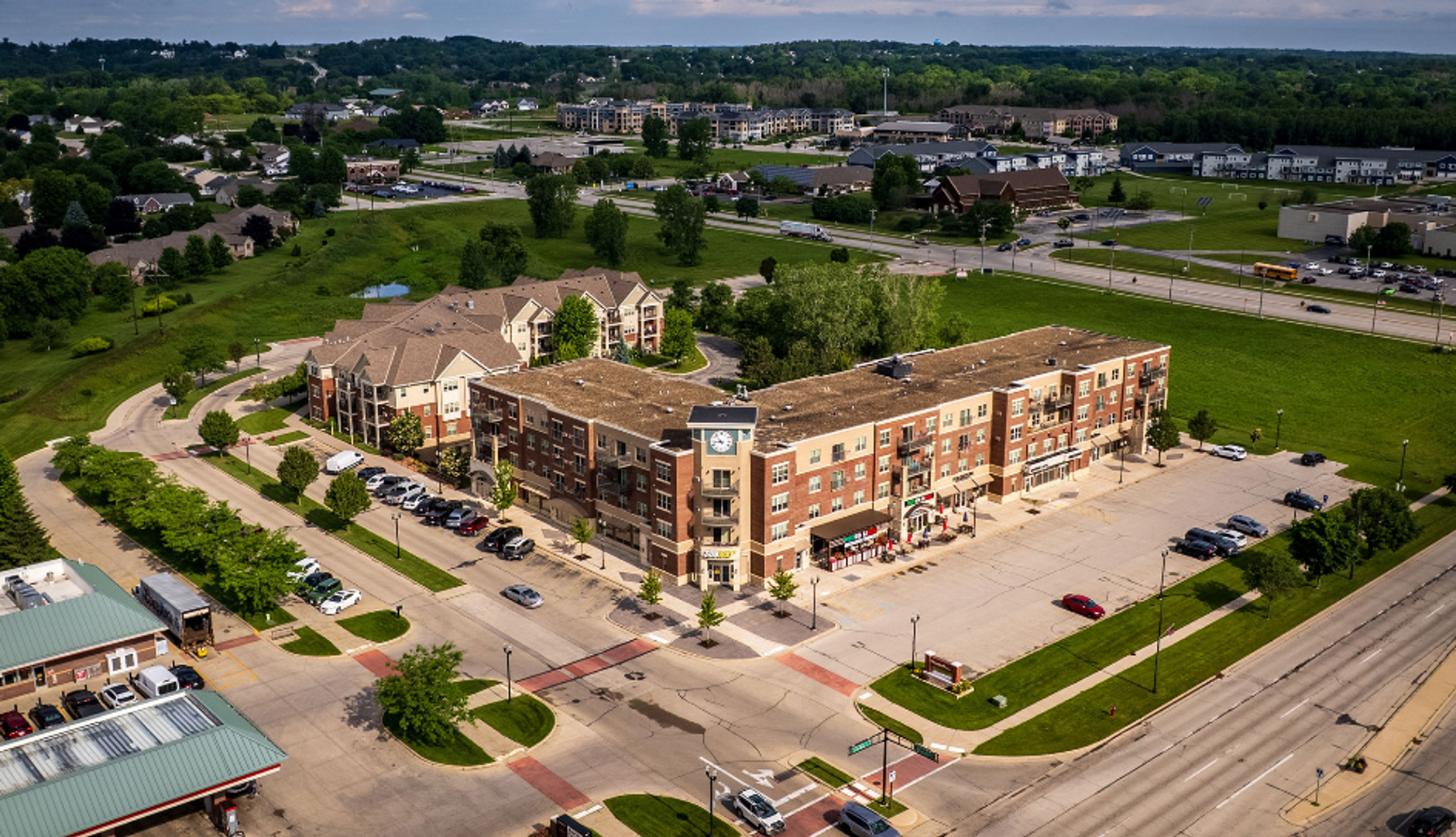 Green Bay Apartment: 445 Cardinal Lane