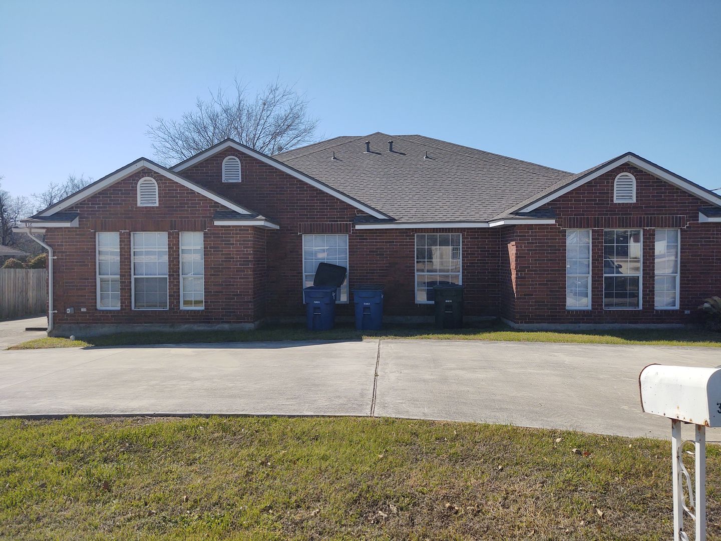 NEW BRAUNFELS Multiplex: LOMA VISTA