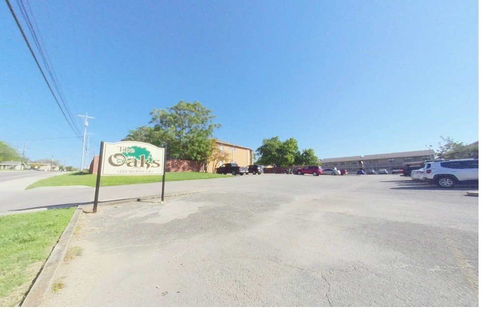 San Marcos Apartment: 1224 N. LBJ Drive 101-104,201-206,301-304,401-407,501-507,601-607