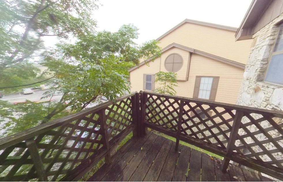 San Marcos Apartment: 1224 N. LBJ Drive 101-104,201-206,301-304,401-407,501-507,601-607